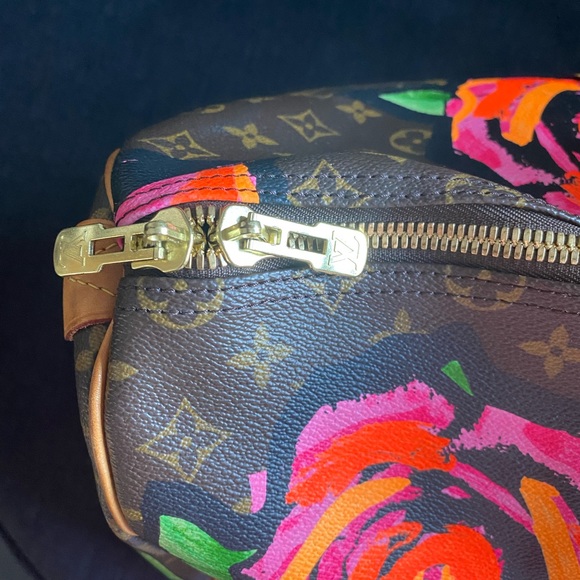 STEPHEN SPROUSE
X LOUIS VUITTON
MONOGRAM
ROSES KEEPALL 50 - Picture 6 of 10
